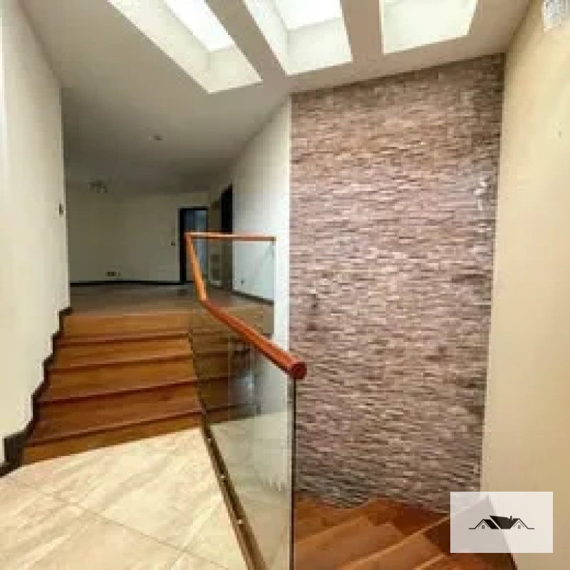 EN VENTA Preciosa y Amplia Casa Colonia El PRADO ZONA 10 — Casa en Venta en El Prado, Zona 10, Guatemala, Ciudad — foto 9 de 10
