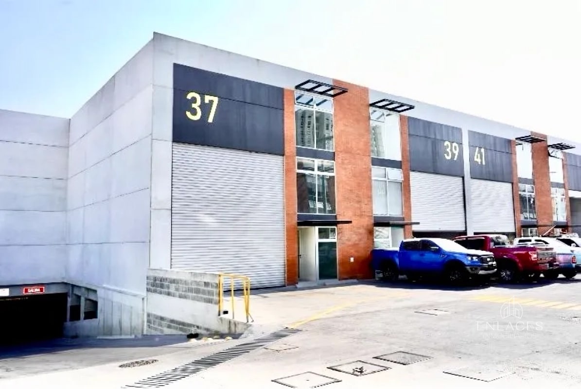 Zona 4 de Mixco • Ofibodega en Renta • Condominio Zona de Negocios San Nicolás - 15
