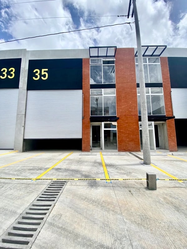 Zona 4 de Mixco • Ofibodega en Renta • Condominio Zona de Negocios San Nicolás - 8