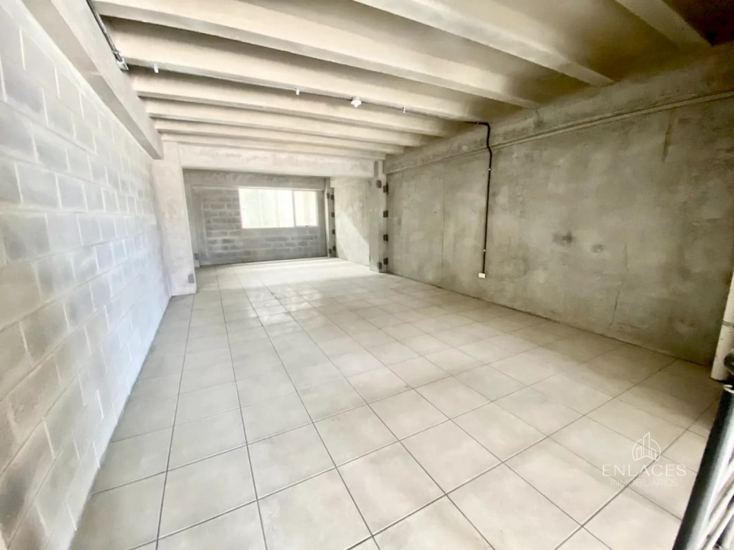 Zona 4 de Mixco • Ofibodega en Renta • Condominio Zona de Negocios San Nicolás - 5