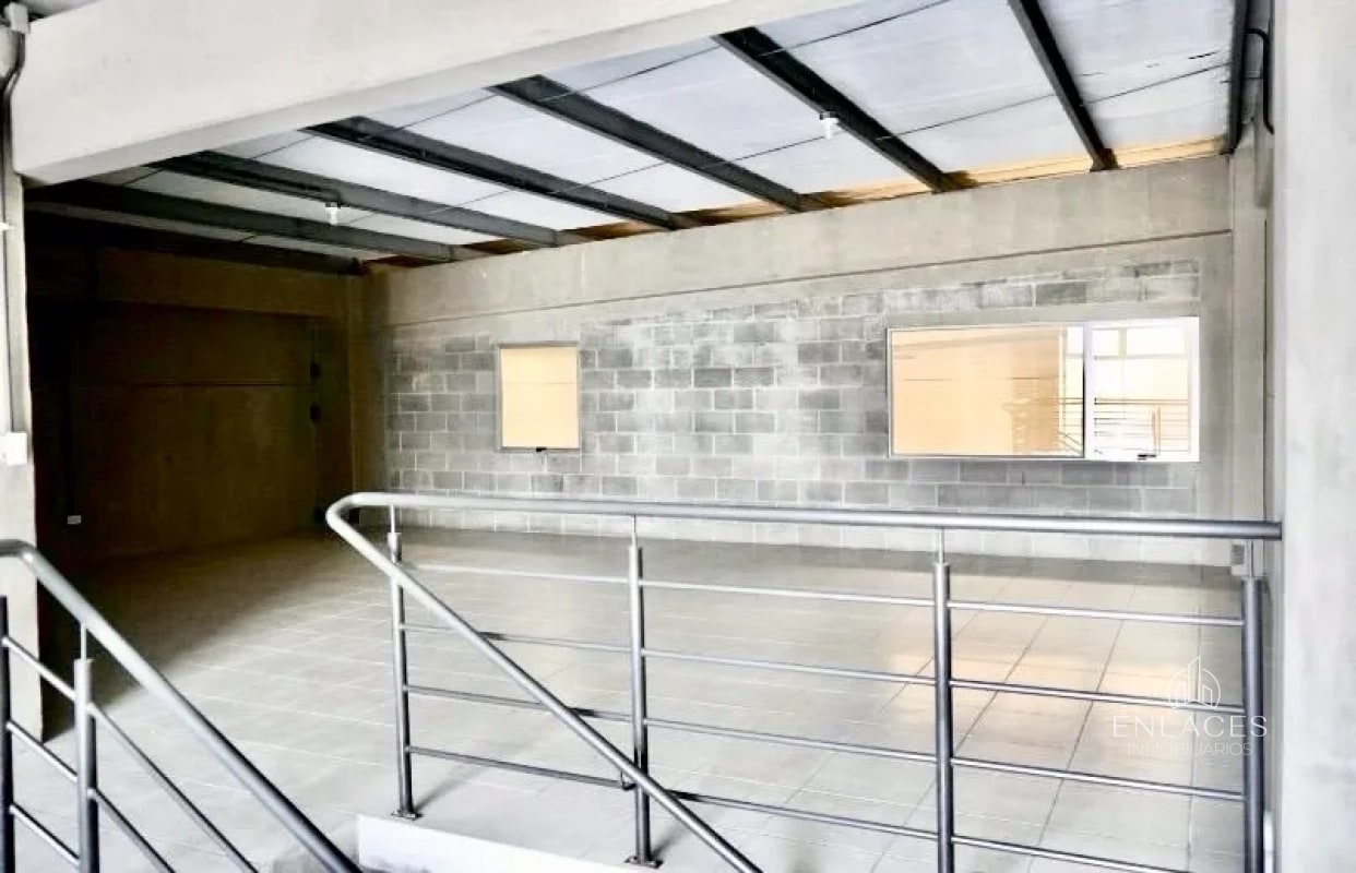 Zona 4 de Mixco • Ofibodega en Renta • Condominio Zona de Negocios San Nicolás - 1
