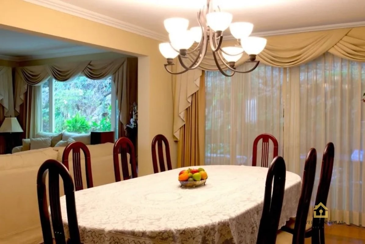 Vendo casa exclusiva en Condominio El Jardín de la Fuente Zona 14 - 6