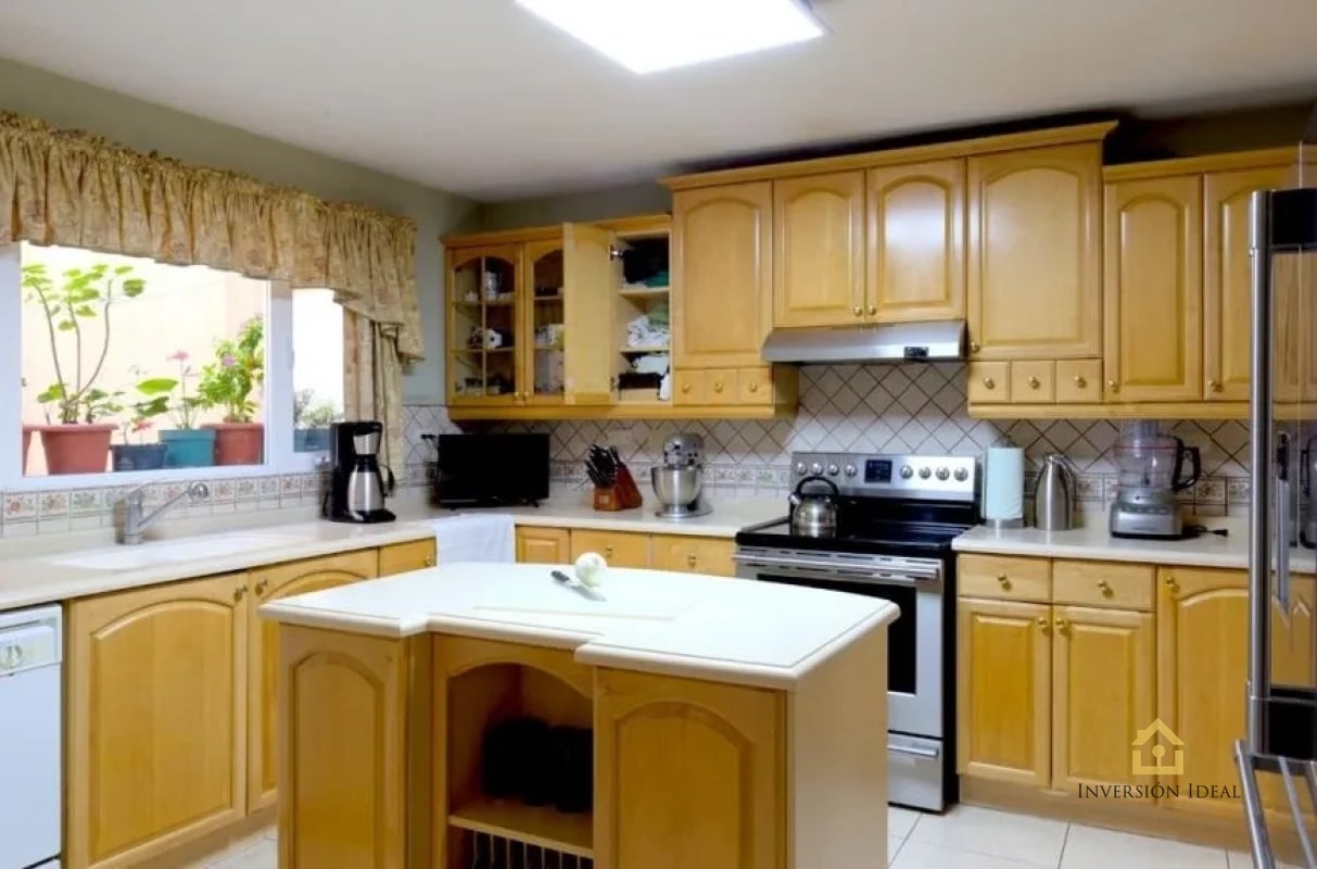 Vendo casa exclusiva en Condominio El Jardín de la Fuente  Zona 14 - 5
