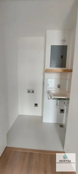 APARTAMENTO 3 DORMITORIOS CENTRICO ZONA 5 — Apartamento en Alquiler en Céntrico, Zona 5, Guatemala, Ciudad — miniatura 3 de 9
