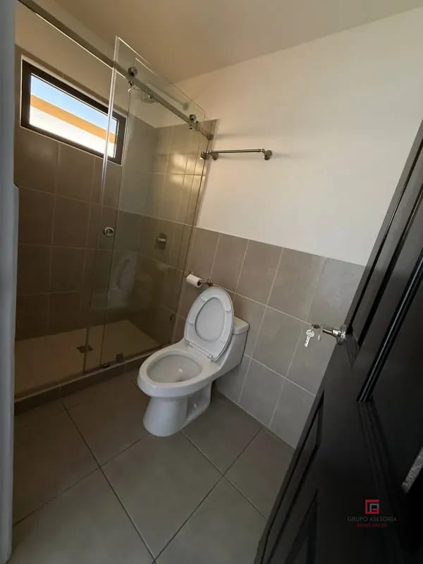 Acogedora Casa en venta Barrios Coloniales — Casa en Venta en San Pedro Las Huertas, Antigua, Sacatepéquez — foto 9 de 17