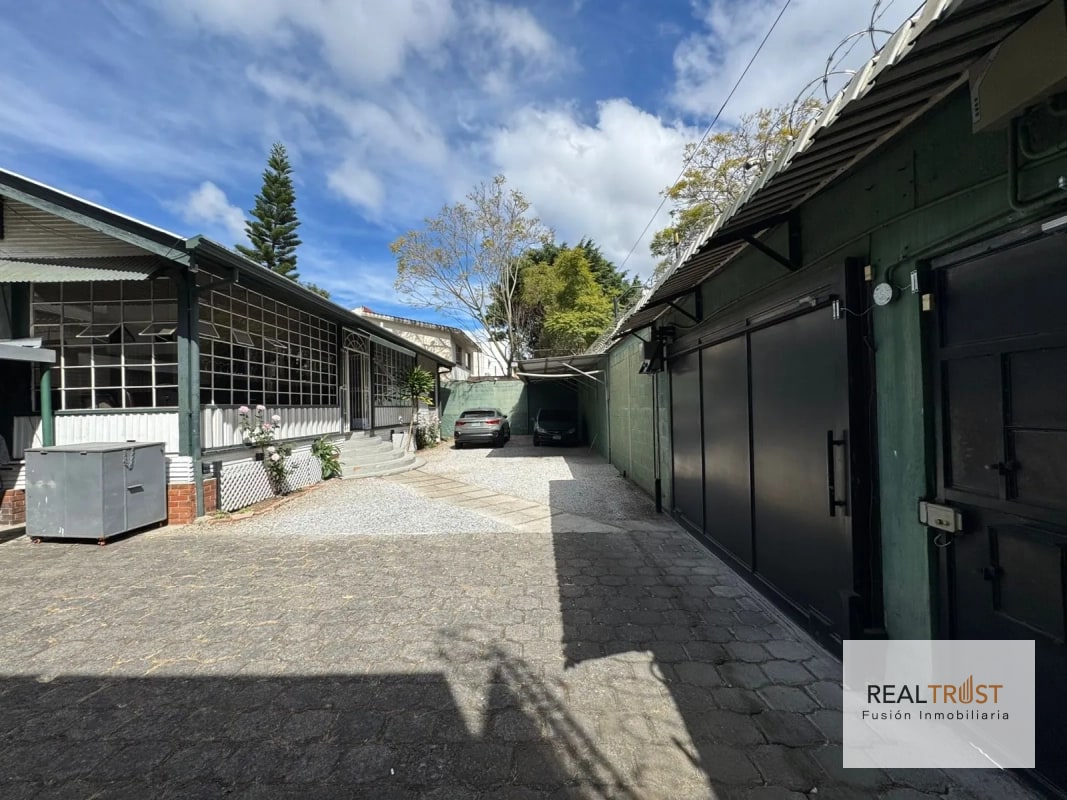 Casa para oficinas en zona 13 a pocos pasos de las Américas - 8