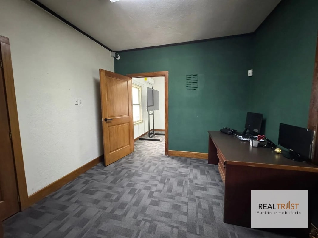 Casa para oficinas en zona 13 a pocos pasos de las Américas - 5