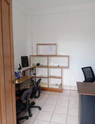 Edificio en RENTA  Parte Frontal  - Zona 1 — Edificio en Alquiler en Zona 1, Guatemala, Ciudad — miniatura 2 de 12