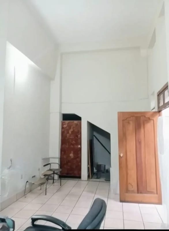 Edificio en RENTA  Parte Frontal  - Zona 1 — Edificio en Alquiler en Zona 1, Guatemala, Ciudad — foto 7 de 12