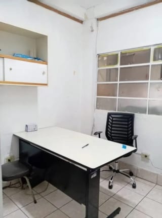 Edificio en RENTA  Parte Frontal  - Zona 1 — Edificio en Alquiler en Zona 1, Guatemala, Ciudad — miniatura 4 de 12