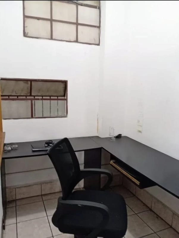 Edificio en RENTA  Parte Frontal  - Zona 1 — Edificio en Alquiler en Zona 1, Guatemala, Ciudad — foto 3 de 12