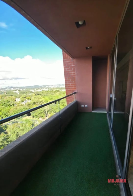 APARTAMENTO EN RENTA ZONA 10, CODIGO 28_AR11 - 13