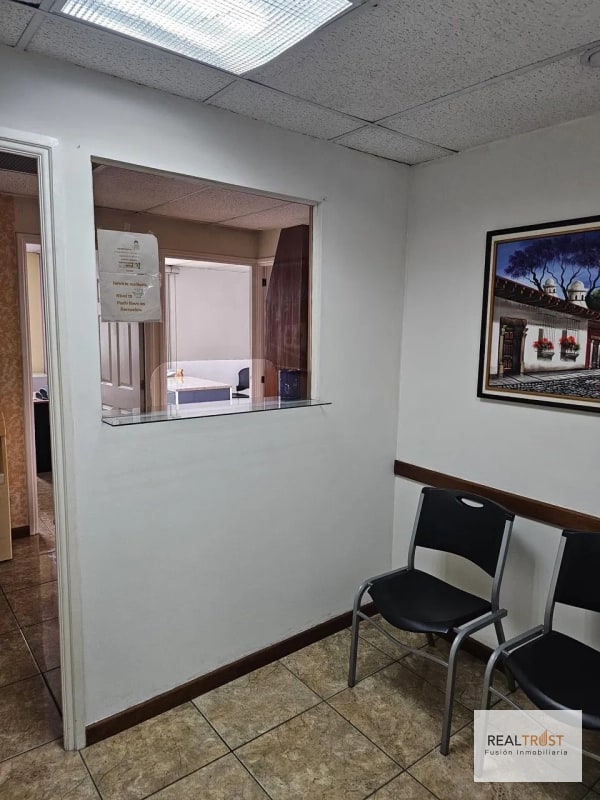 Se alquila Clínica Médica en Edificio las Américas zona 14 - 6