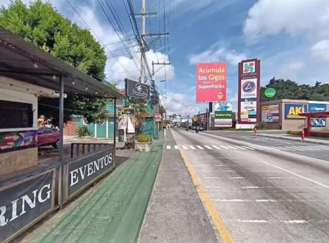 PROPIEDAD COMERCIAL FRENTE A CENTRO COMERCIAL EL PARADOR MILPAS ALTAS — Casa en Venta en Magdalena Milpas Altas, Sacatepéquez — foto 2 de 7