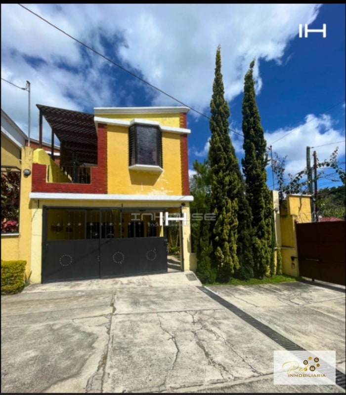 🏡 VENDO CASA EN CIUDAD SAN CRISTÓBAL 📍 Ubicada sobre el boulevard principal, dentro de condominio - 16