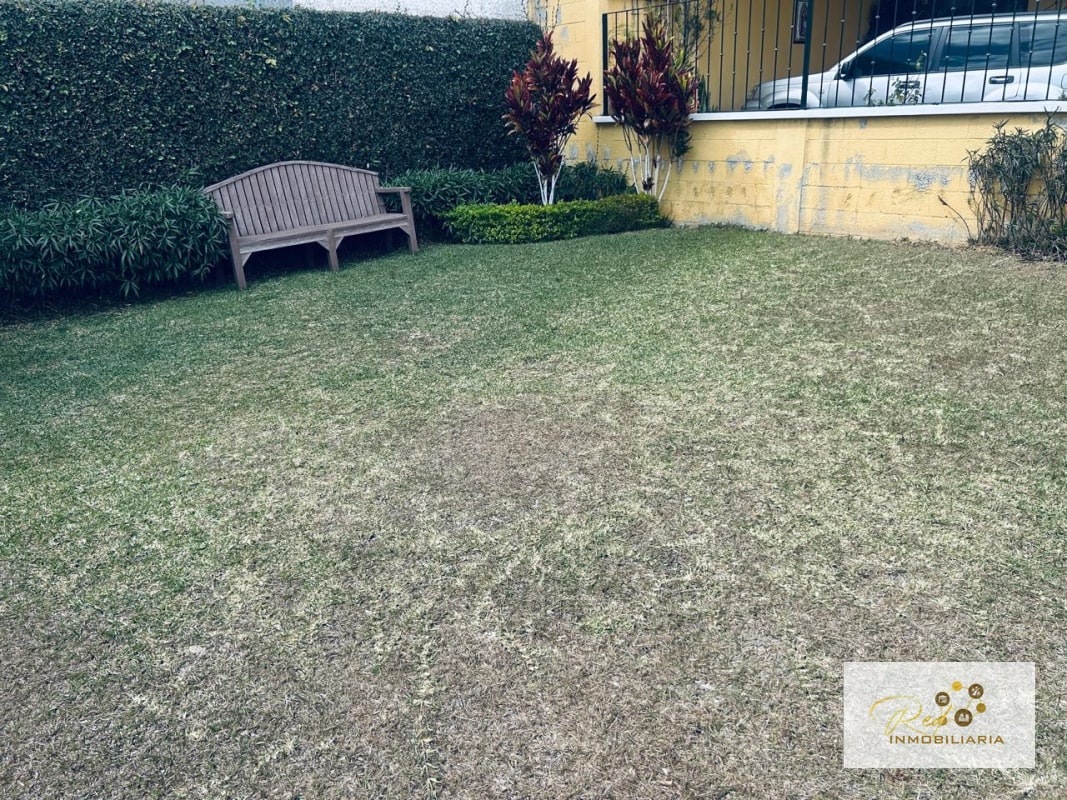 🏡 VENDO CASA EN CIUDAD SAN CRISTÓBAL 📍 Ubicada sobre el boulevard principal, dentro de condominio - 2