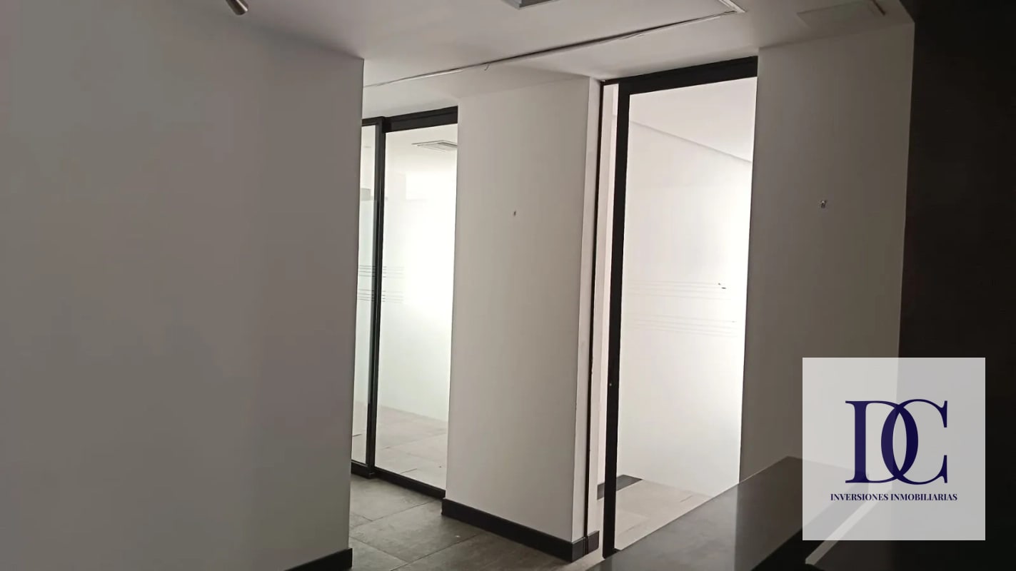 CLÍNICA MÉDICA EN RENTA – EDIFICIO RENOVATI | ZONA 10 - 4