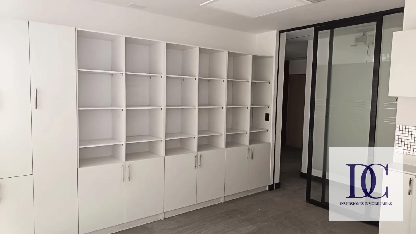 CLÍNICA MÉDICA EN RENTA – EDIFICIO RENOVATI | ZONA 10 - 3