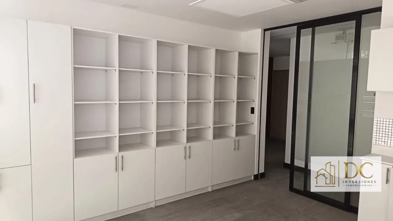 đ CLĂNICA MĂDICA EN ALQUILER â 50 M² + AMUEBLADA | RENOVATI | ZONA 10 â ClĂnica en Alquiler en Renovati, Zona 10, Guatemala, Ciudad â foto 4 de 9