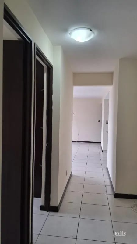Condado Naranjo: apartamento con linea blanca y 3 habitaciones en alquiler Q6,000 negociables — Apartamento en Alquiler en Condado Naranjo, Zona 4 Mixco, Guatemala, Ciudad — foto 4 de 8