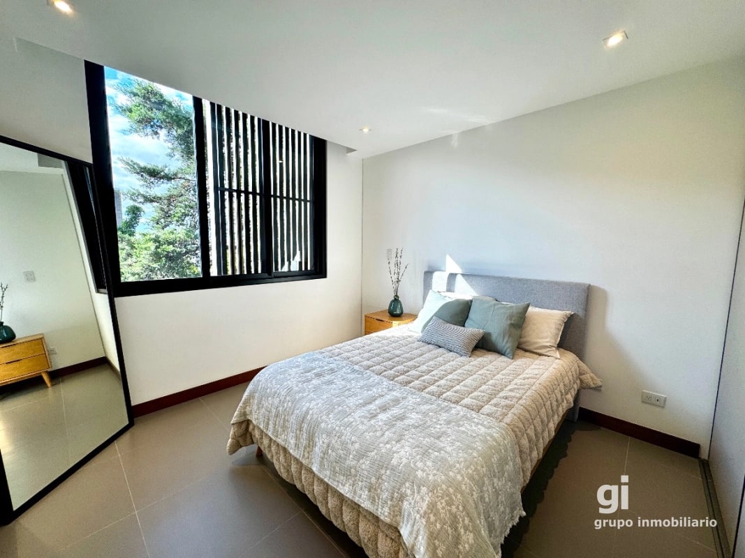 Apartamento de 2 dormitorios en venta en zona 13 - 10