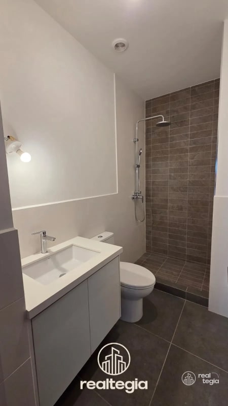 APARTAMENTO EN LIRIOS DE CAYALÁ - 2