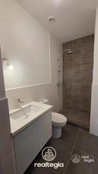 APARTAMENTO EN LIRIOS  DE CAYALÁ — Apartamento en Venta en Zona 16, Guatemala, Ciudad — miniatura 3 de 9