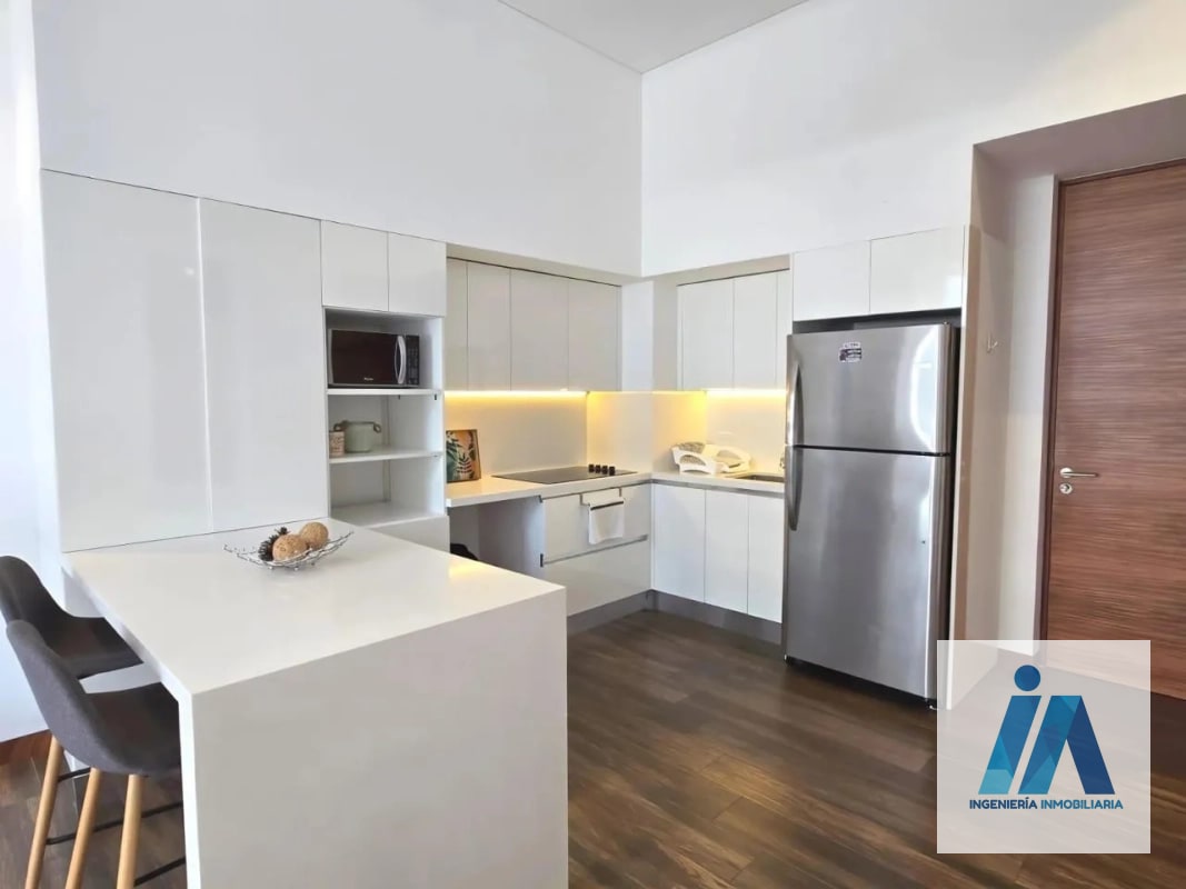 APARTAMENTO AMUEBLADO EN ALQUILER – 📍Edificio AVIA, Zona 10 | Excelente ubicación — Apartamento en Alquiler en Zona 10, Guatemala, Ciudad — foto 1 de 4
