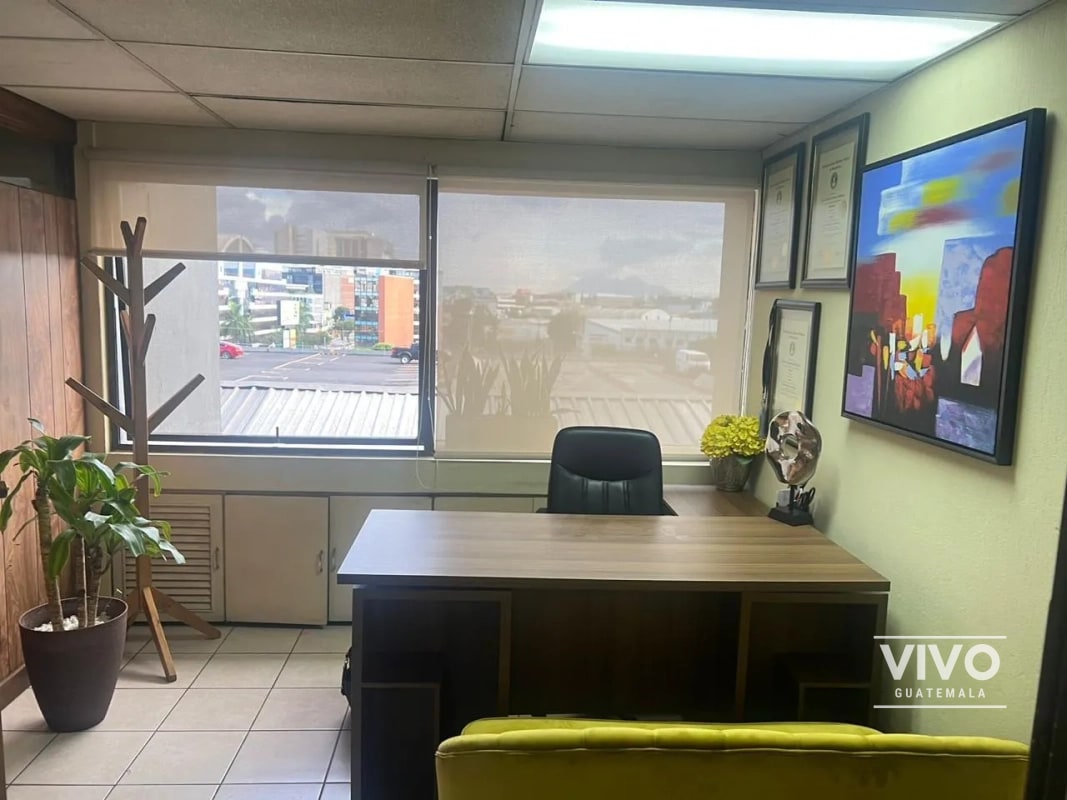 Se renta oficina en Torre Profesional, Z4, Q4000 - 5