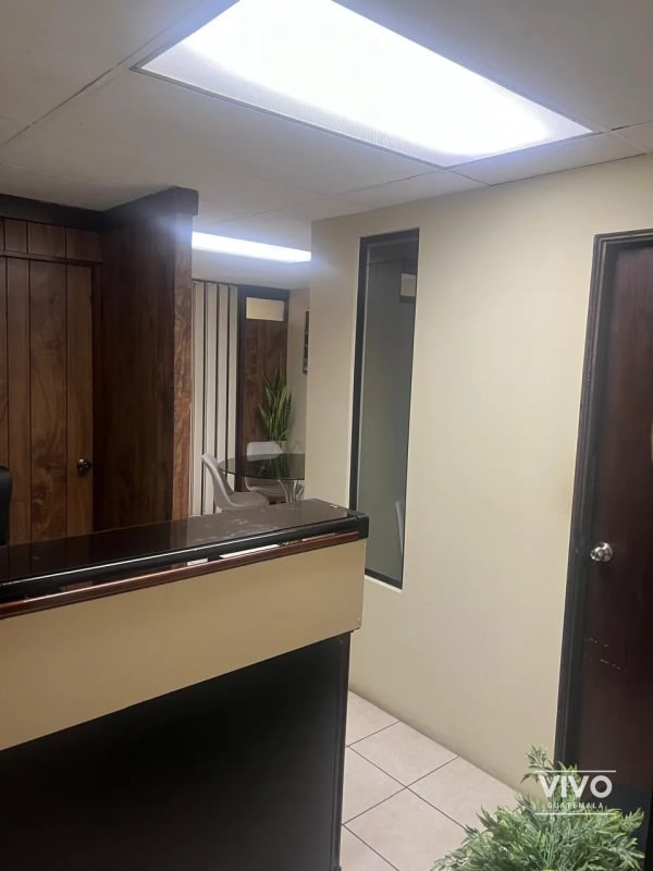Se renta oficina en Torre Profesional, Z4, Q4000 - 1
