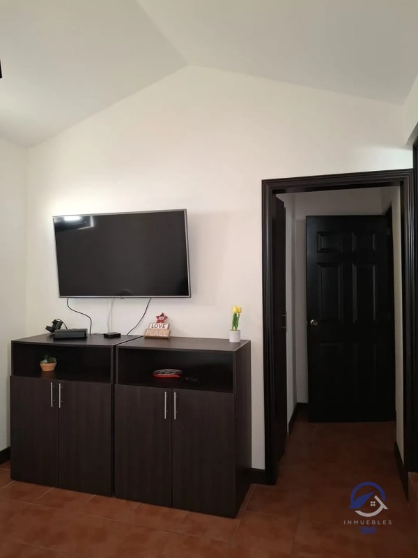 Casa en venta en Barrio Las Campanas, San Pedro Las Huertas, Sacatepéquez - 14