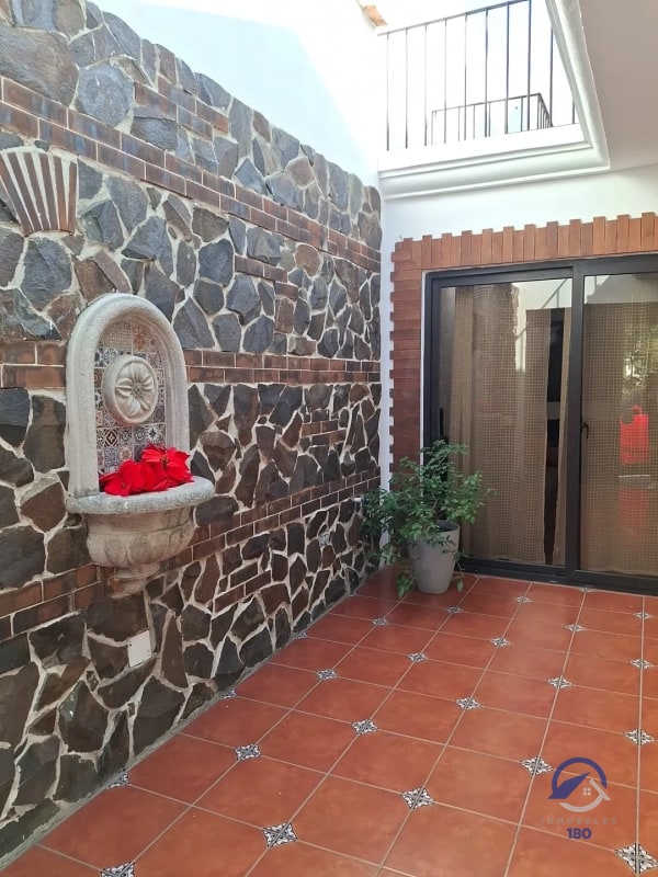 Casa en venta en Barrio Las Campanas, San Pedro Las Huertas, Sacatepéquez - 4