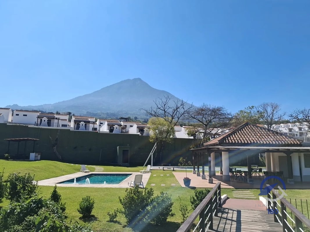 Casa en venta en Barrio Las Campanas, San Pedro Las Huertas, Sacatepéquez - 3