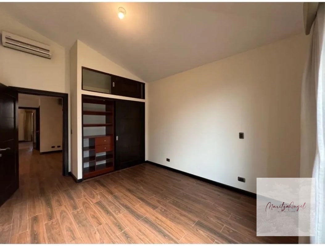 CASA EN VENTA ZONA 10. EL PRADO - 7