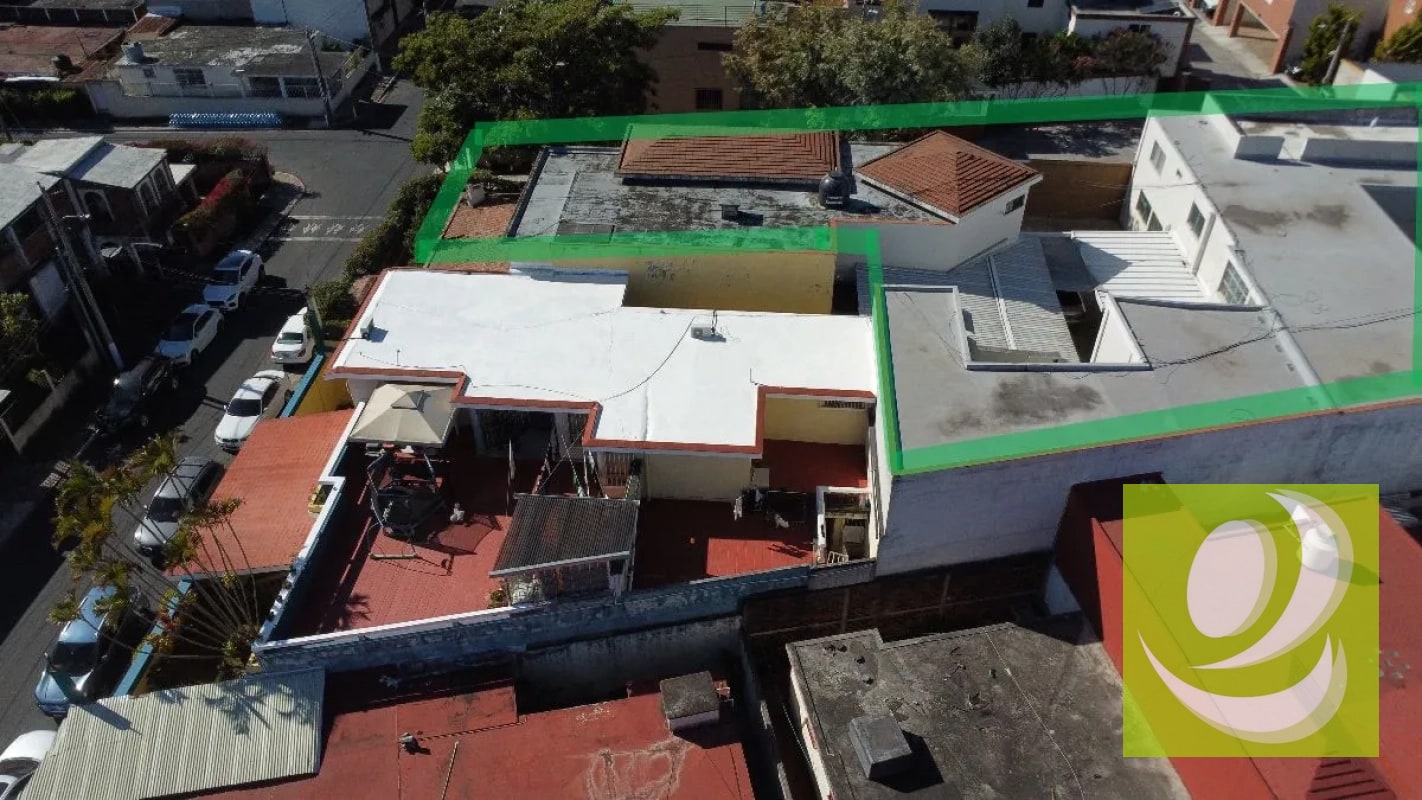Conjunto de 3 Inmuebles en Venta - 2