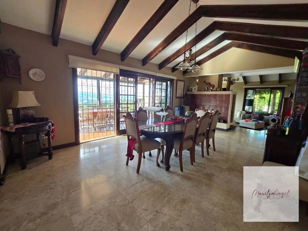 CASA EN VENTA EN ZONA 16 - 7