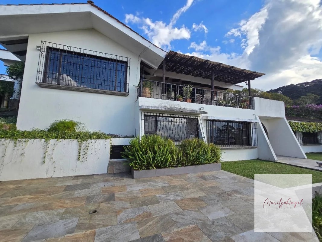 CASA EN VENTA EN ZONA 16 - 1