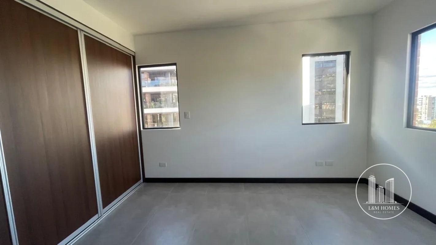 Lindo apartamento en renta en zona 15 para estrenar - 1