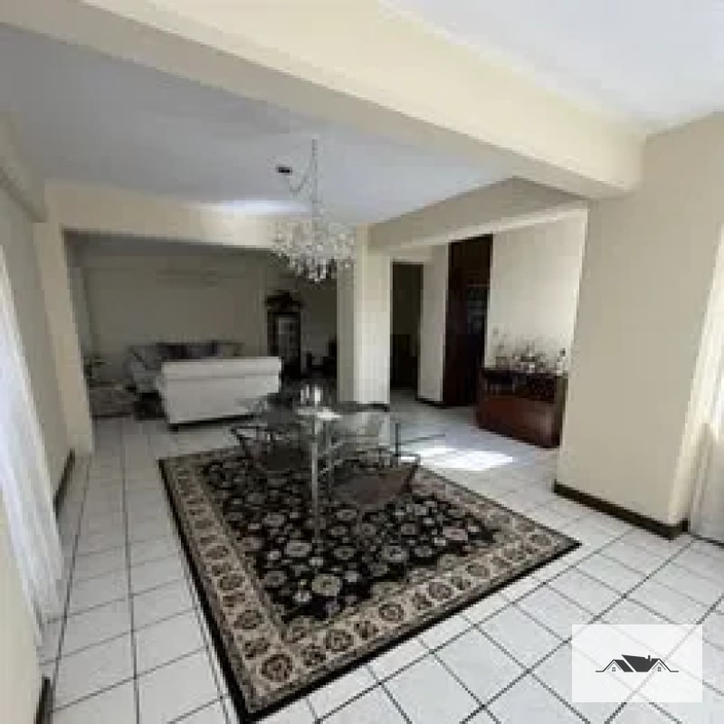 EN VENTA AMPLIO APARTAMENTO ZONA 15 209mts2 — Apartamento en Venta en Zona 15, Guatemala, Ciudad — foto 2 de 5