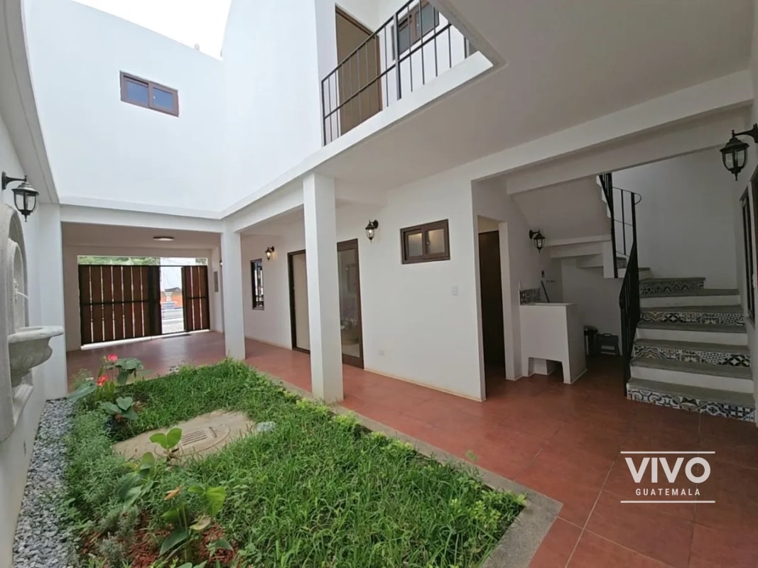 Se renta casa, Paseo San Lorenzo, Antigua GT, 5 hab, $1200 - 10