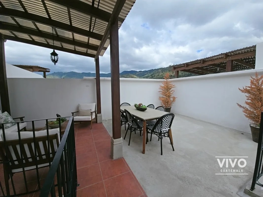 Se renta casa, Paseo San Lorenzo, Antigua GT, 5 hab, $1200 - 3