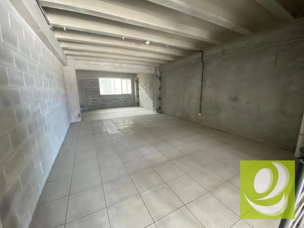 Ofibodega en Renta Zona 4 Mixco - 5