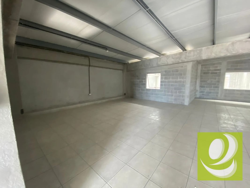 Ofibodega en Renta Zona 4 Mixco - 4