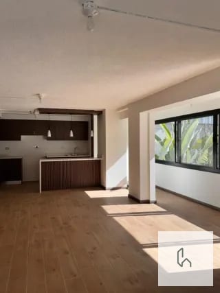 RENTA DE APARTAMENTO EN 20 CALLE DE LA ZONA 10 — Apartamento en Alquiler en Zona 10, Guatemala, Ciudad — miniatura 5 de 10
