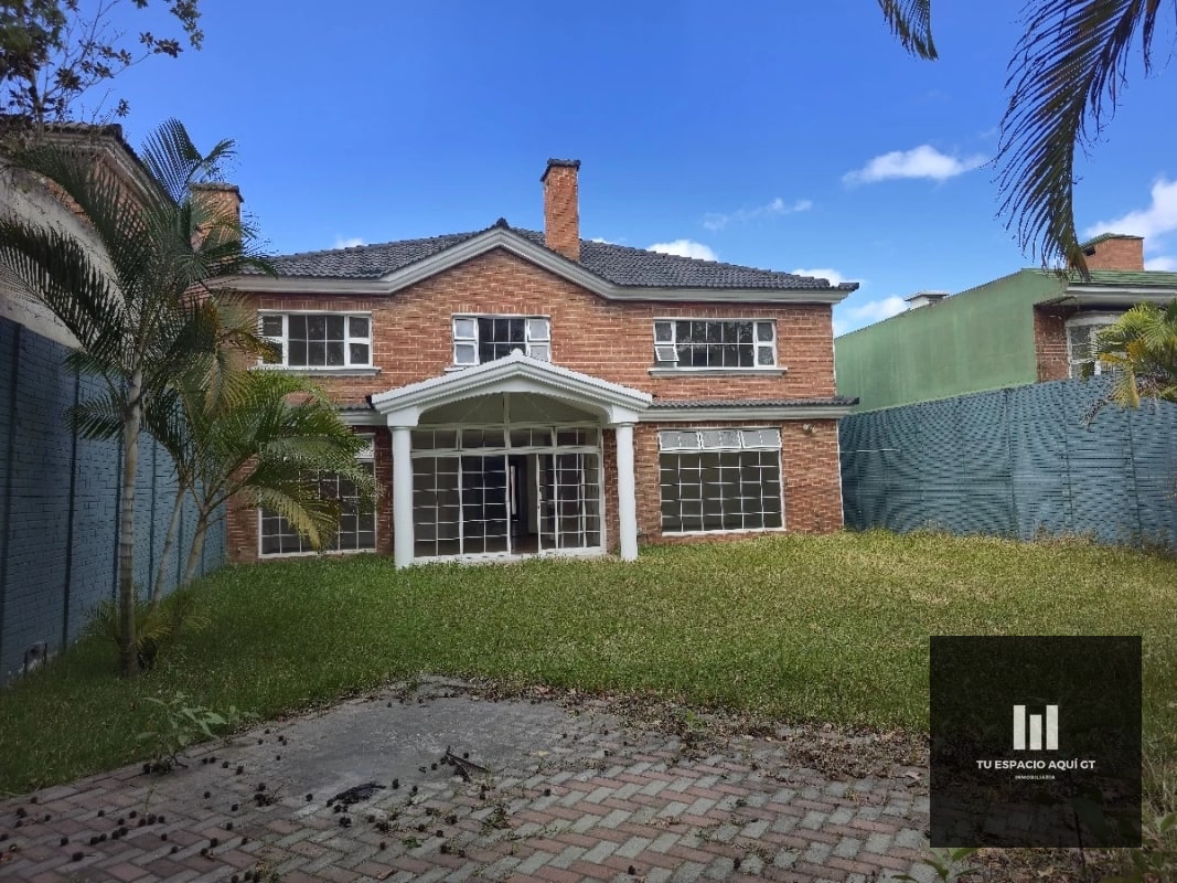Oportunidad en Vista Hermosa 3, Hermosa Casa con amplio Jardín - 6
