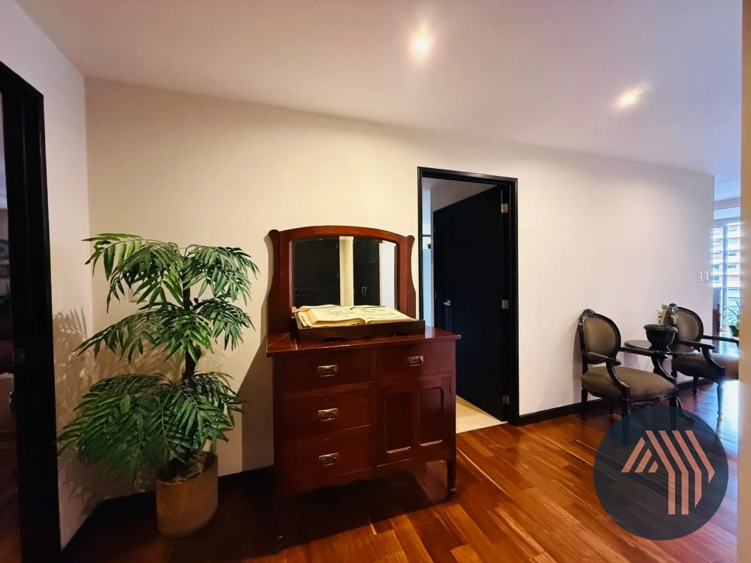 ALQUILER DE AMPLIO Y CÉNTRICO APARTAMENTO - ARIA, ZONA 10 - 17