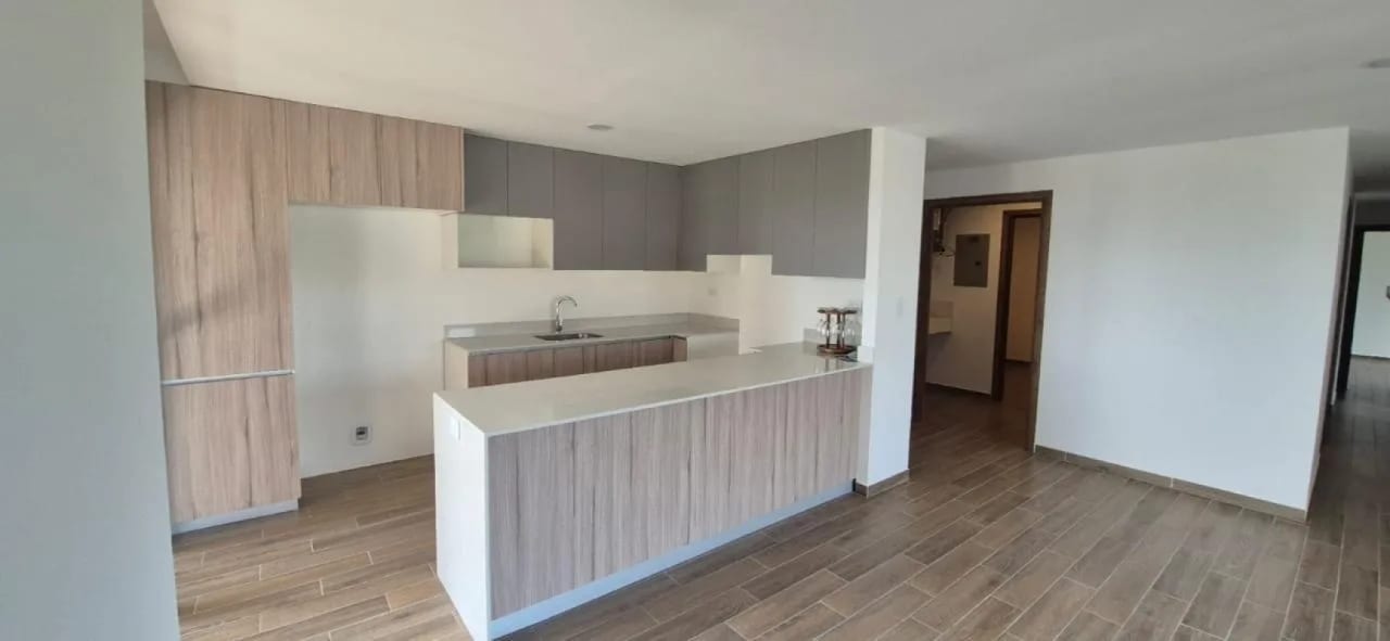 Apto en renta en PARQUE 14 zona 14 — Apartamento en Alquiler en Parque 14, Zona 14, Guatemala, Ciudad — foto 6 de 11