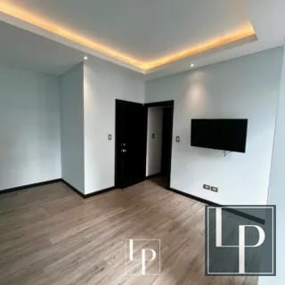 Apartamento en renta en Lirios II de Cayalá (ambientes amplios) — Apartamento en Alquiler en Lirios de Cayalá I, Zona 16, Guatemala, Ciudad — miniatura 3 de 10