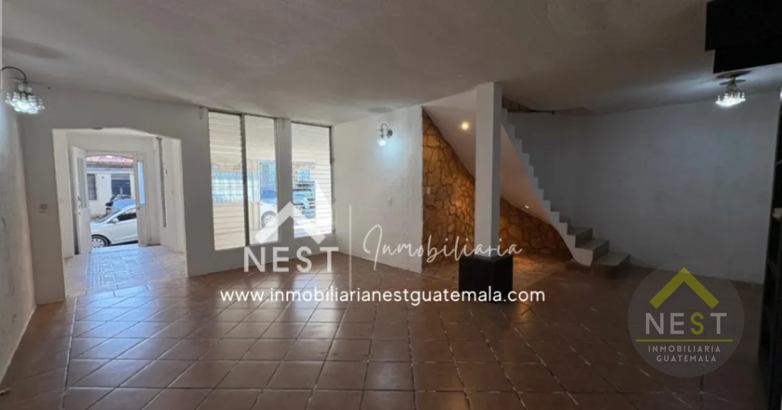 Casa amplia en venta | Residenciales LOS OLIVOS - Zona 18 - 13