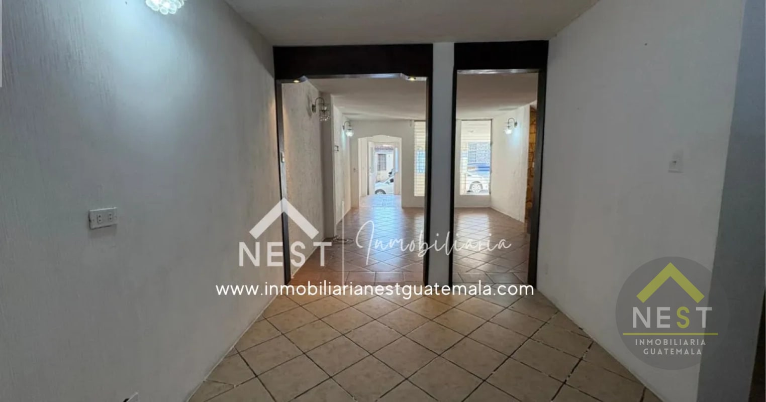 Casa amplia en venta | Residenciales LOS OLIVOS - Zona 18 - 12